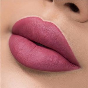 Kylie Cosmetics Lip Kit In Posie K (Matte) NIB